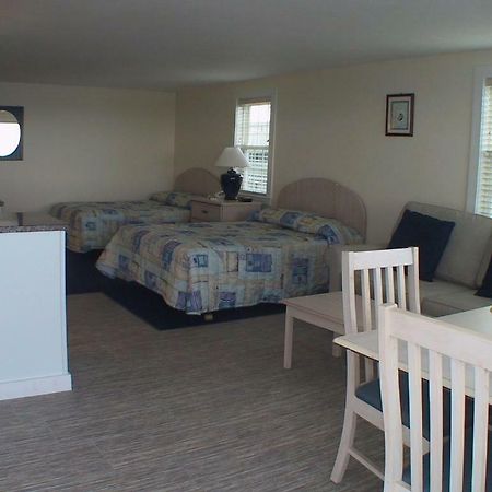 ميناء دينيس The Colony Beach Motel المظهر الخارجي الصورة
