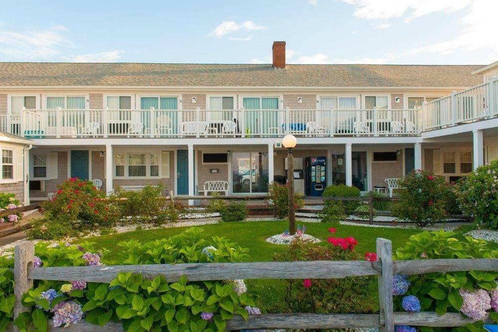 ميناء دينيس The Colony Beach Motel المظهر الخارجي الصورة