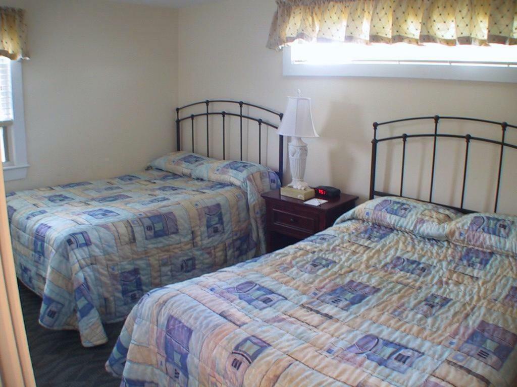 ميناء دينيس The Colony Beach Motel المظهر الخارجي الصورة